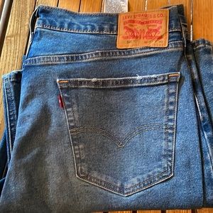 Levi’s 541 37x30 medium dark wash